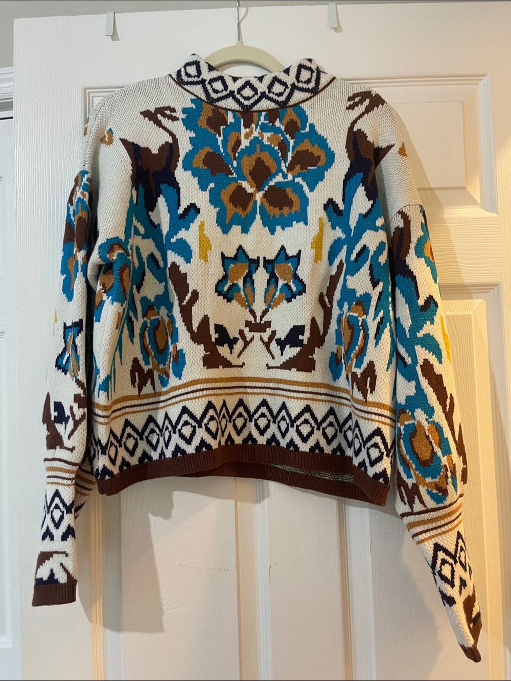 Avara Voy Cream, Blue, and Brown Floral Patterned Knit Sweater - Size L